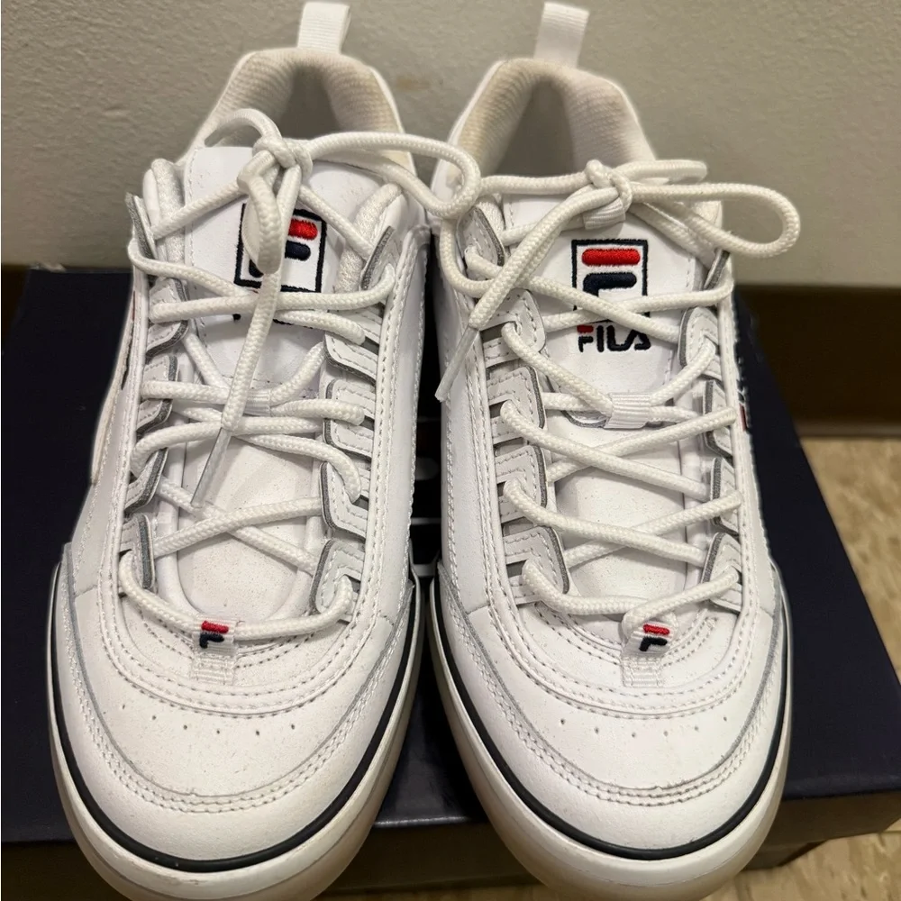 Fila - Picture 2 of 6